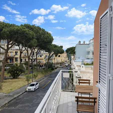 Casa Lucrezia - 3*